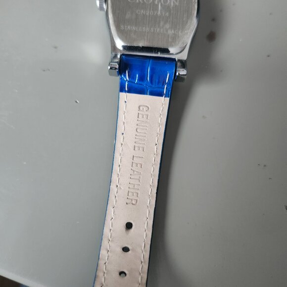Croton diamond bezel Blue genuine leather bracelet. main image 6